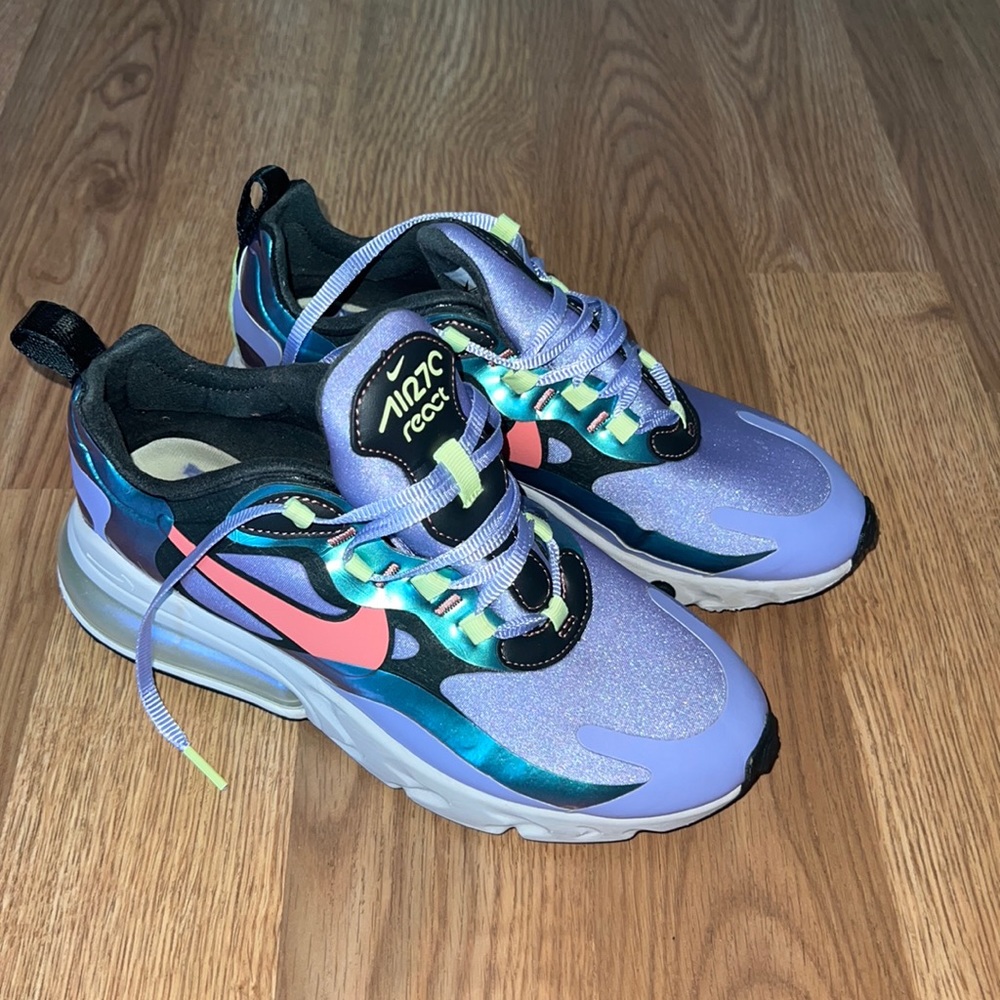 Nike Air Max 270 react sz 7